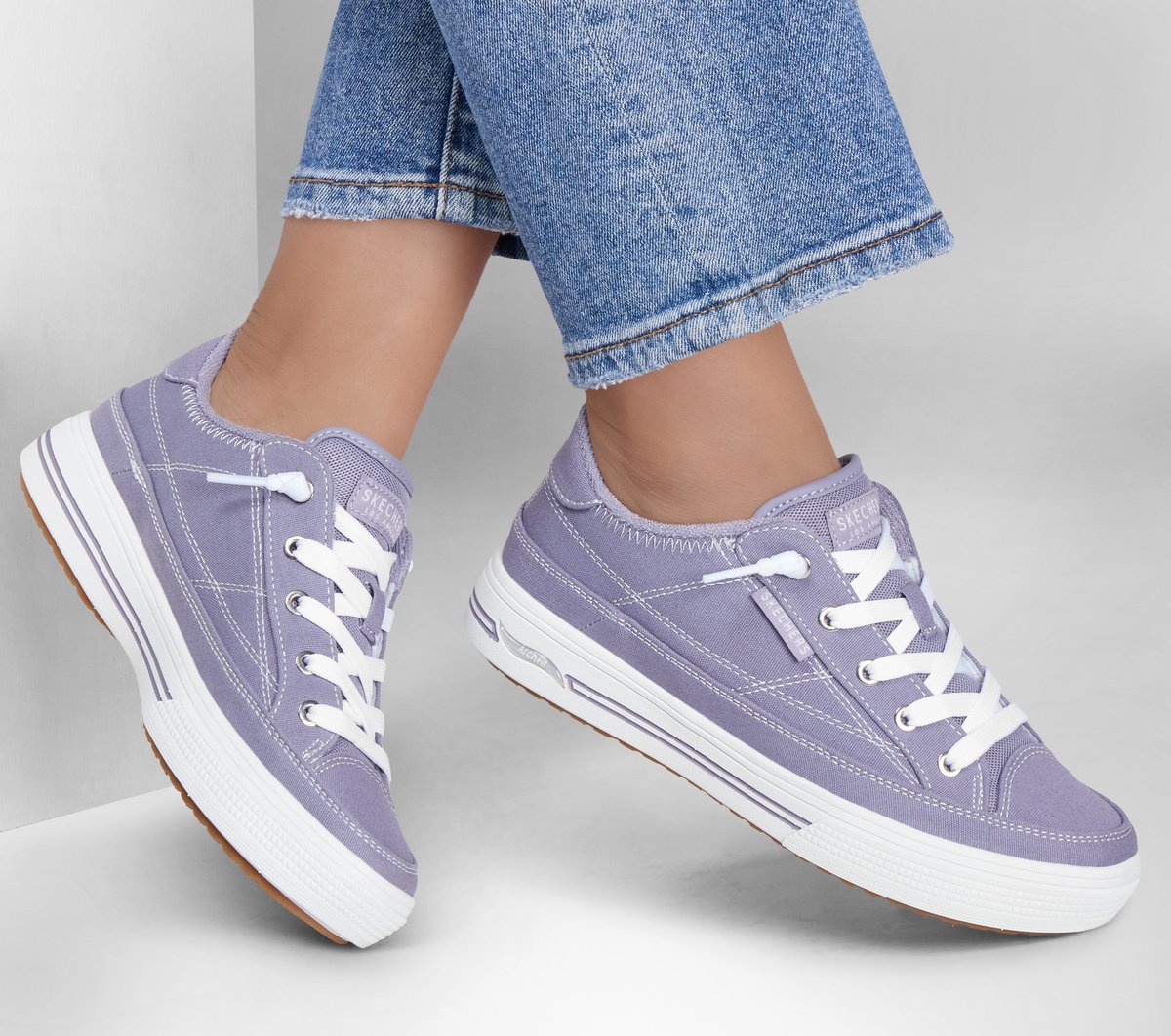 Skechers Arch Fit Arcade - Arcata