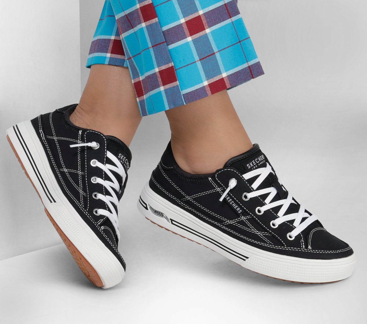 Skechers Arch Fit Arcade - Arcata