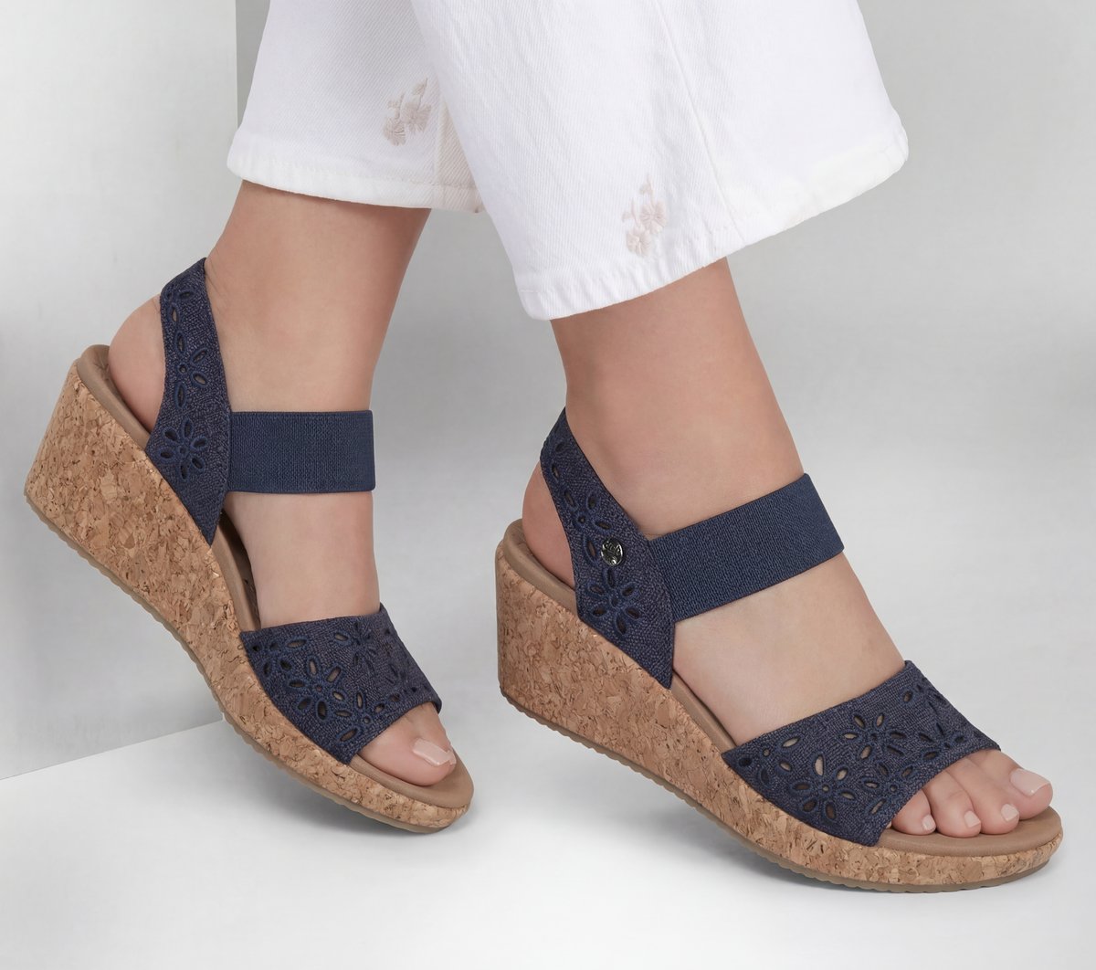 Skechers Arch Fit Beverlee 2.0 - Beach Bliss 2