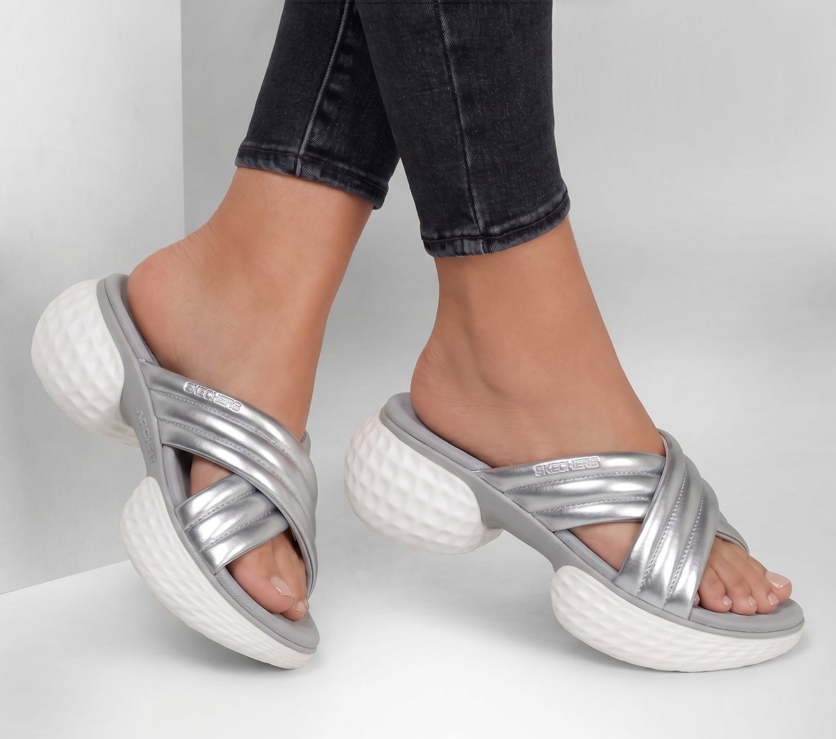 Skechers Arch Fit Hyper Rise - Clarissa
