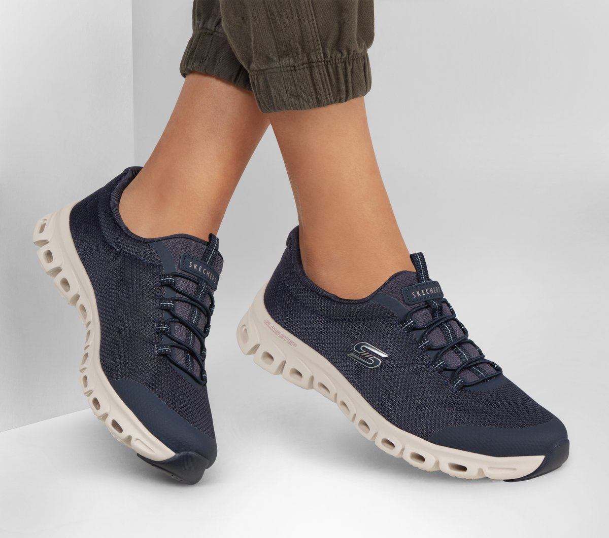 Skechers Glide-Step - Glistened