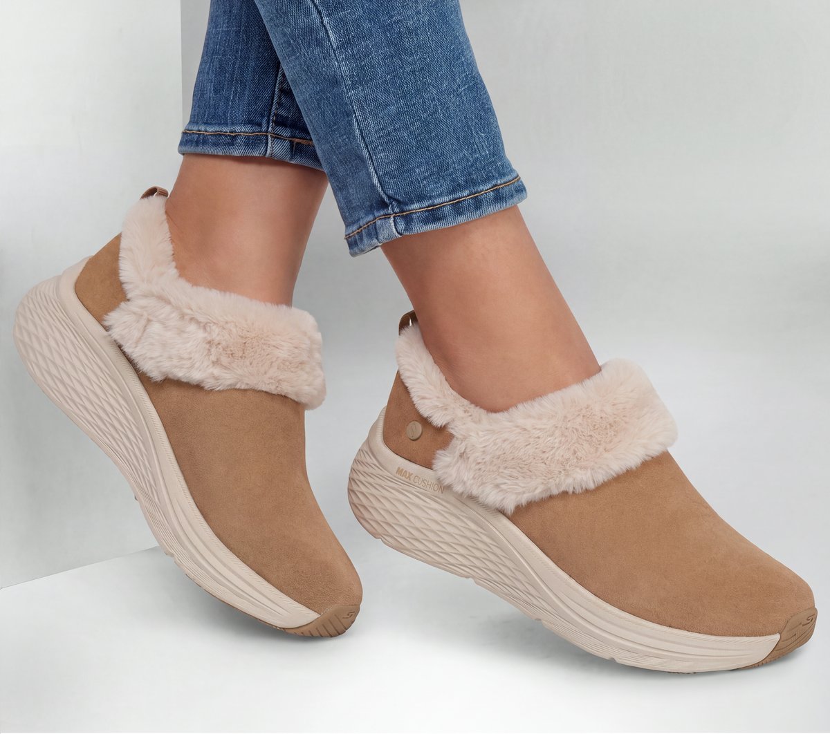 Skechers Max Cushioning Elite 2.0 Boot - Snuggle