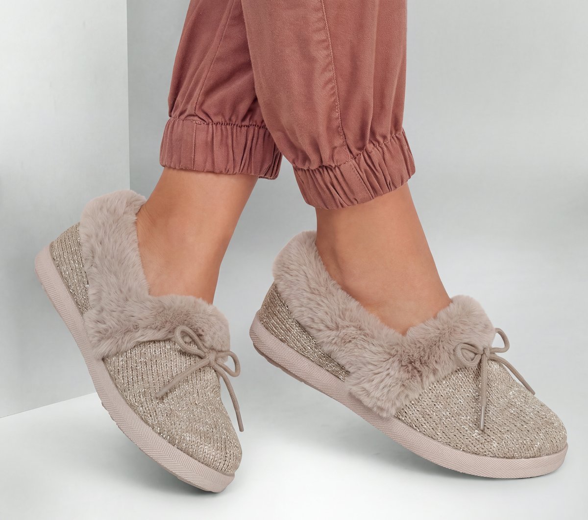 Skechers Relaxed Fit: Cozy Campfire - Campglow