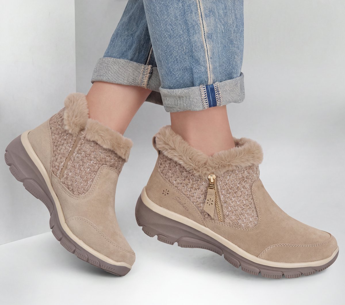 Skechers Relaxed Fit: Easy Going - Warm Emotions