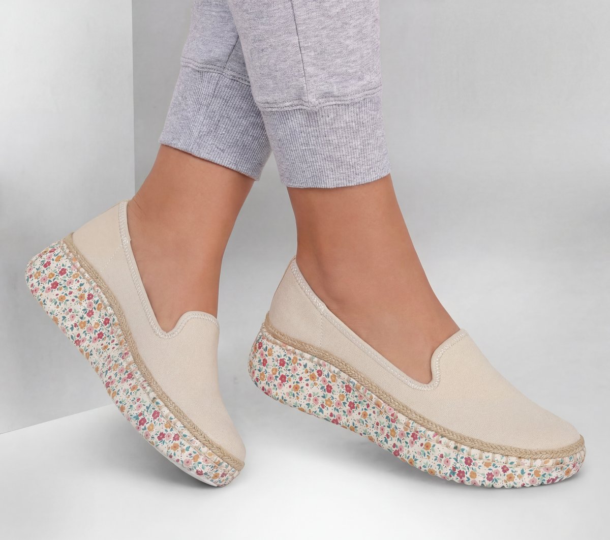Skechers Wilshire Blvd - Spring Whispers